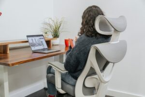 Welcher Bürostuhl passt zu Körper und Arbeitsstil?
