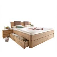Überzeugendes Erscheinungsbild: Betten in Stabverleimung aus Holz