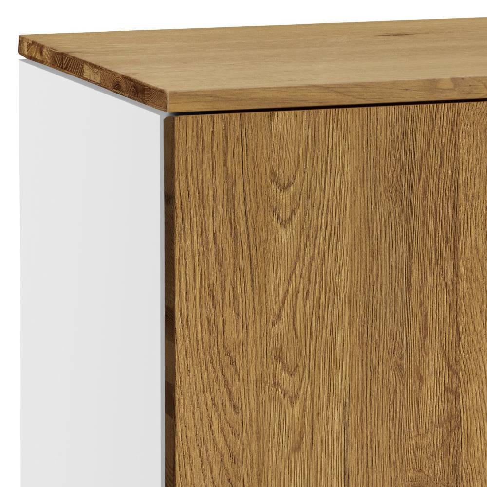 Kommode in Wildeiche mit weißer Seitenwand und massiver Holzplatte oben – Zilandra