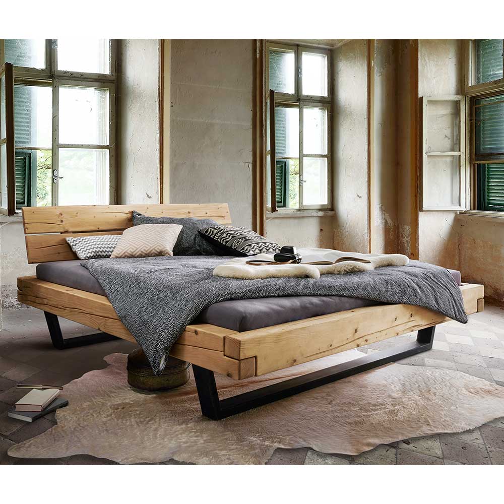 Balkenbett mit Bügelfüßen im rustikalen Stil - Teresina