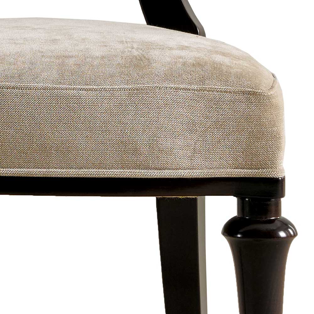 Eleganter Polsterstuhl mit ovaler Medaillon Lehne - Celorma