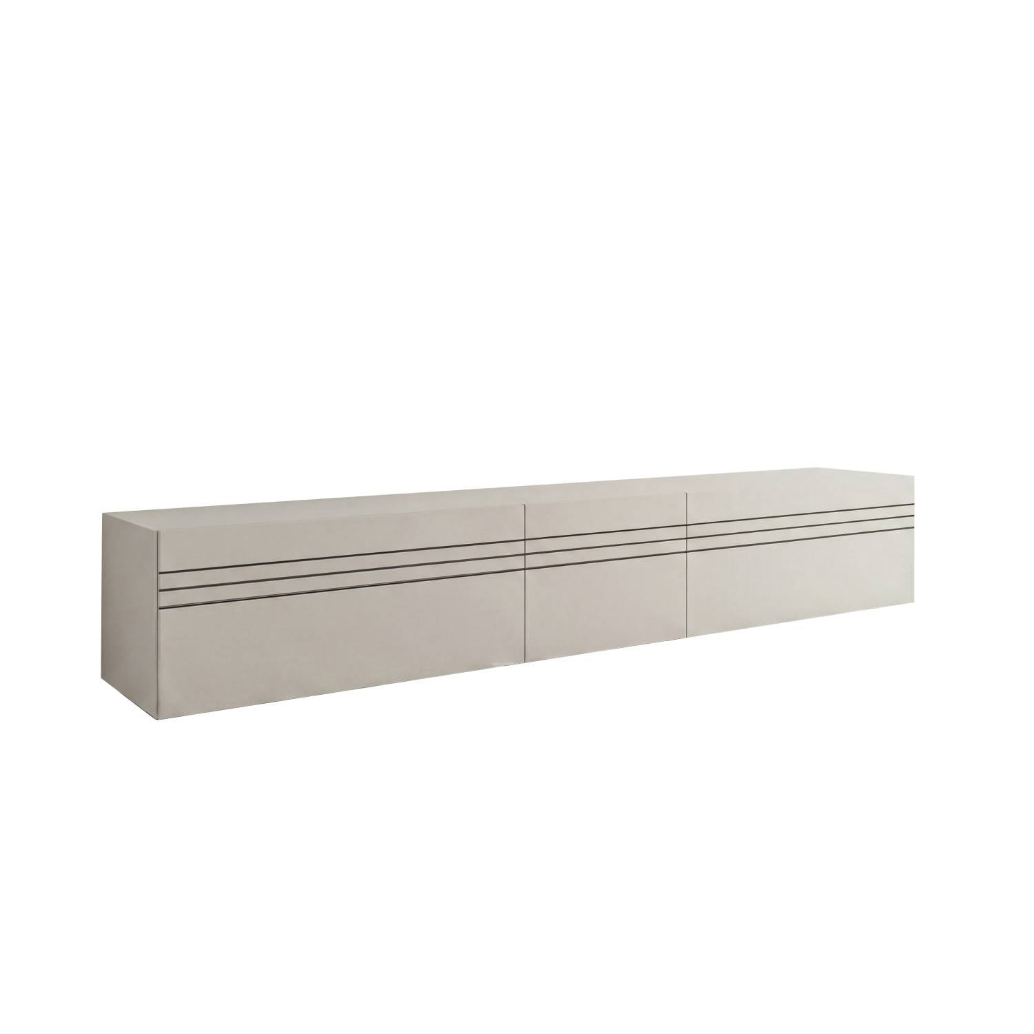 Helles dreiteiliges TV Sideboard mit drei Fächern und horizontalen Zierlinien – Draguno
