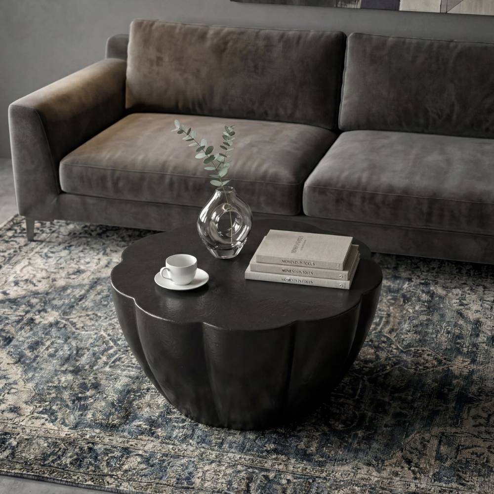 Runder Alu Design-Couchtisch in Schwarz im modernen Wohnzimmerambiente – Susi