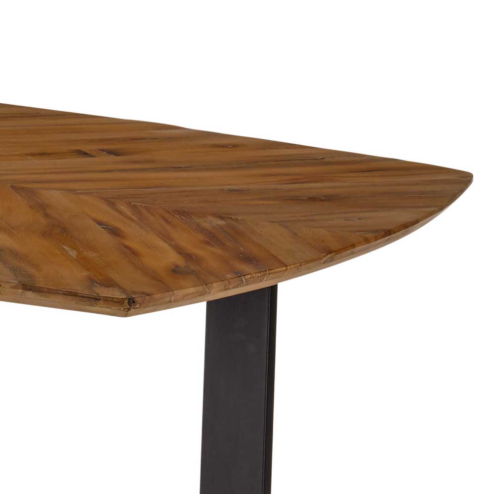 Tisch aus Recyclingholz im Fischgrät Design - Nodos