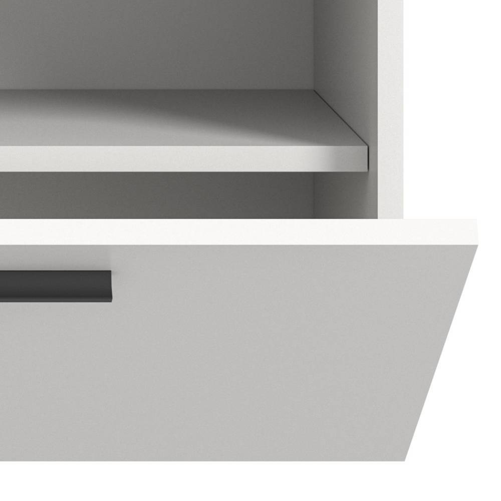 Detail des geöffneten Schranks der weißen Flurkommode mit praktischem Ablagefach – Ustabo