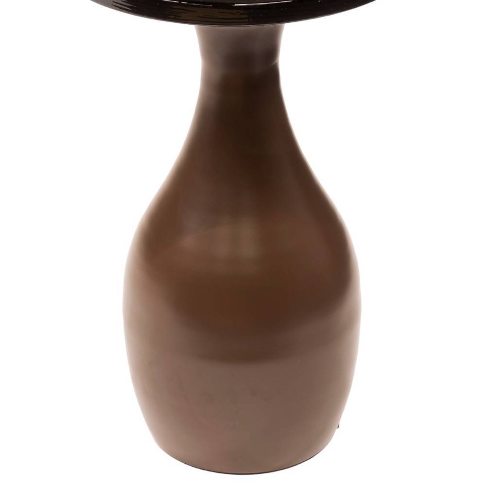 Eleganter, vasenförmiger Standfuß des kupferfarbenen Design-Beistelltisches für stilvolle Akzente – Enphila