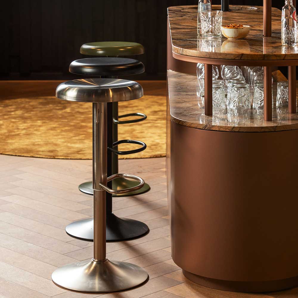 Schwarzer Barhocker aus Metall - höhenverstellbar - Casna