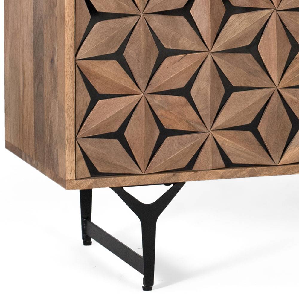 Designkommode mit toller Frontgestaltung - Omany