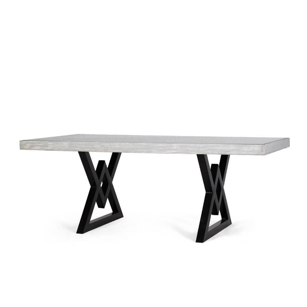 Design-Esstisch mit Ornament Schnitzereien - Lasewood