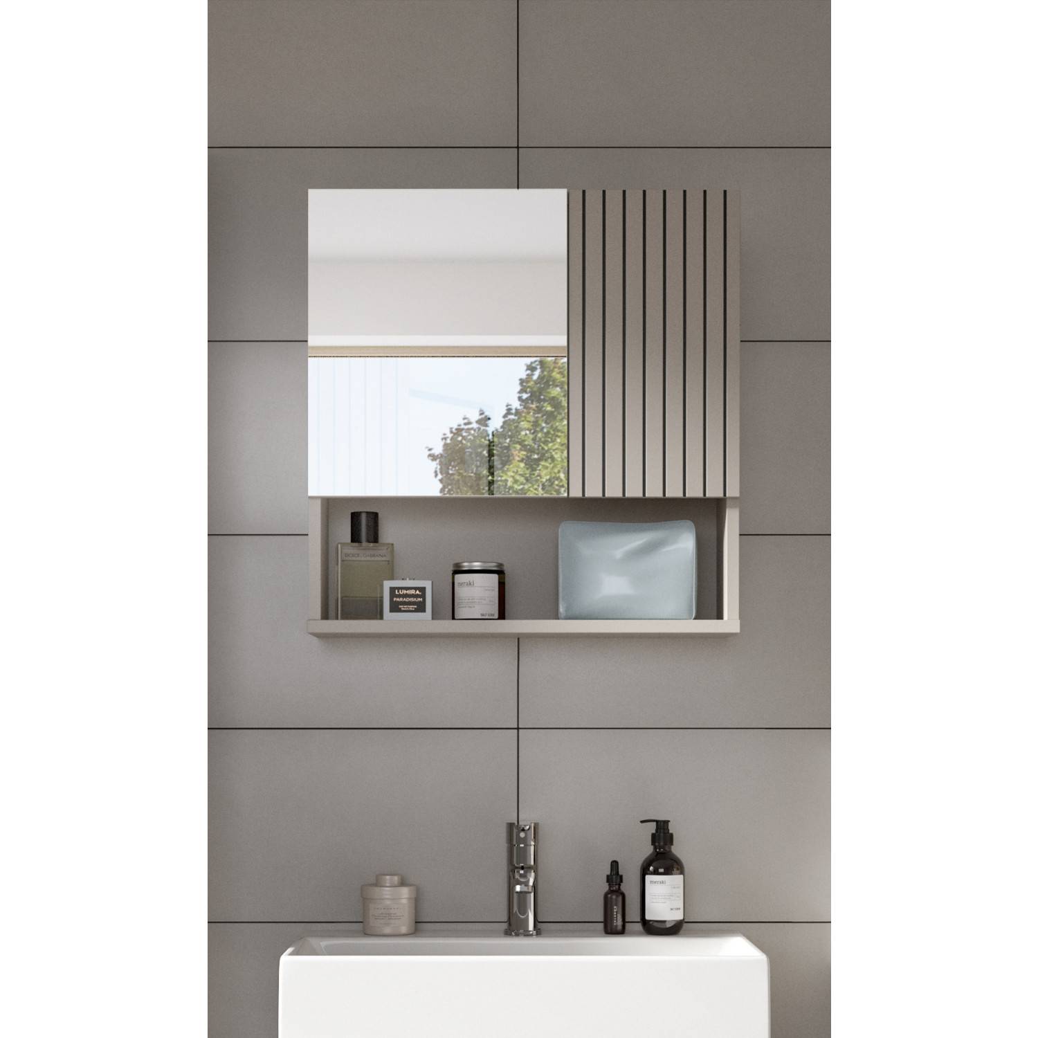 Eleganter Spiegelschrank mit geschlossener Spiegeltür, Rillenfräsung und offenem Ablagefach – Loktos