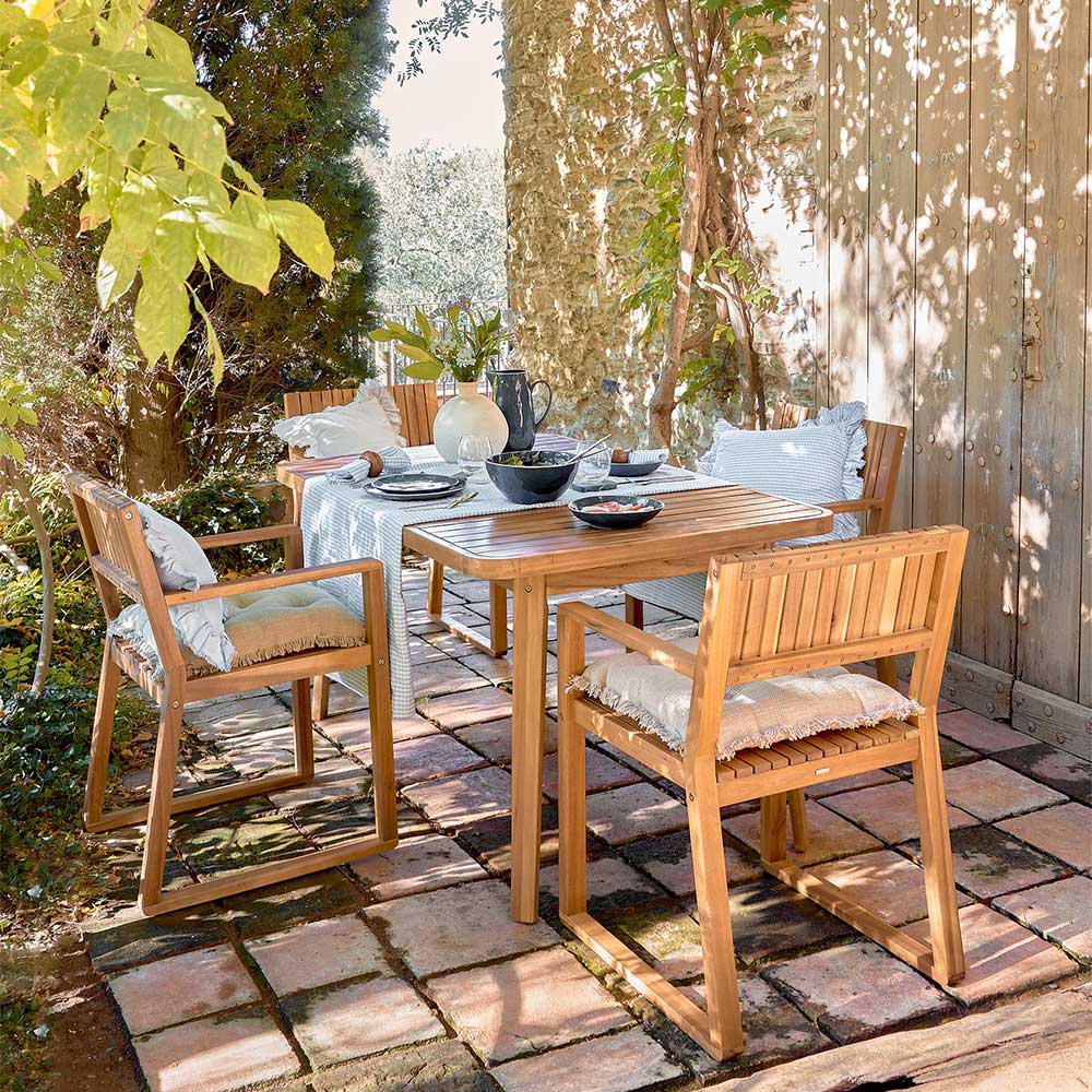 Gartenstuhl mit Armlehnen aus Akazie Massivholz - Soline (2er Set)