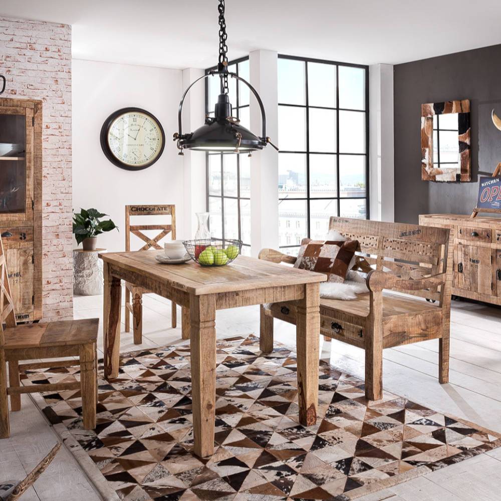 Geräumiger Esstisch aus Mangoholz im Industry Style für ein modernes Esszimmerambiente – Indri