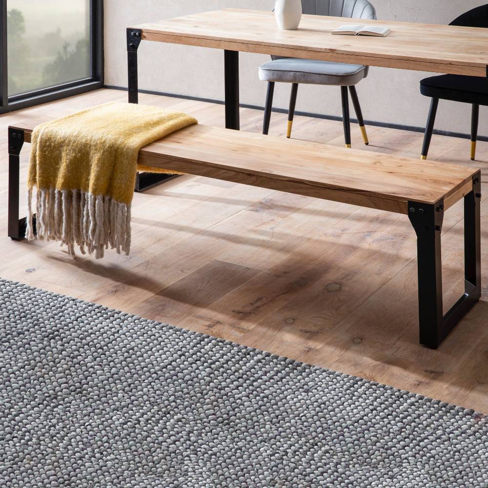 Massivholz Esstischbank im Industrial Stil mit Decke im modernen Esszimmer – Krispan