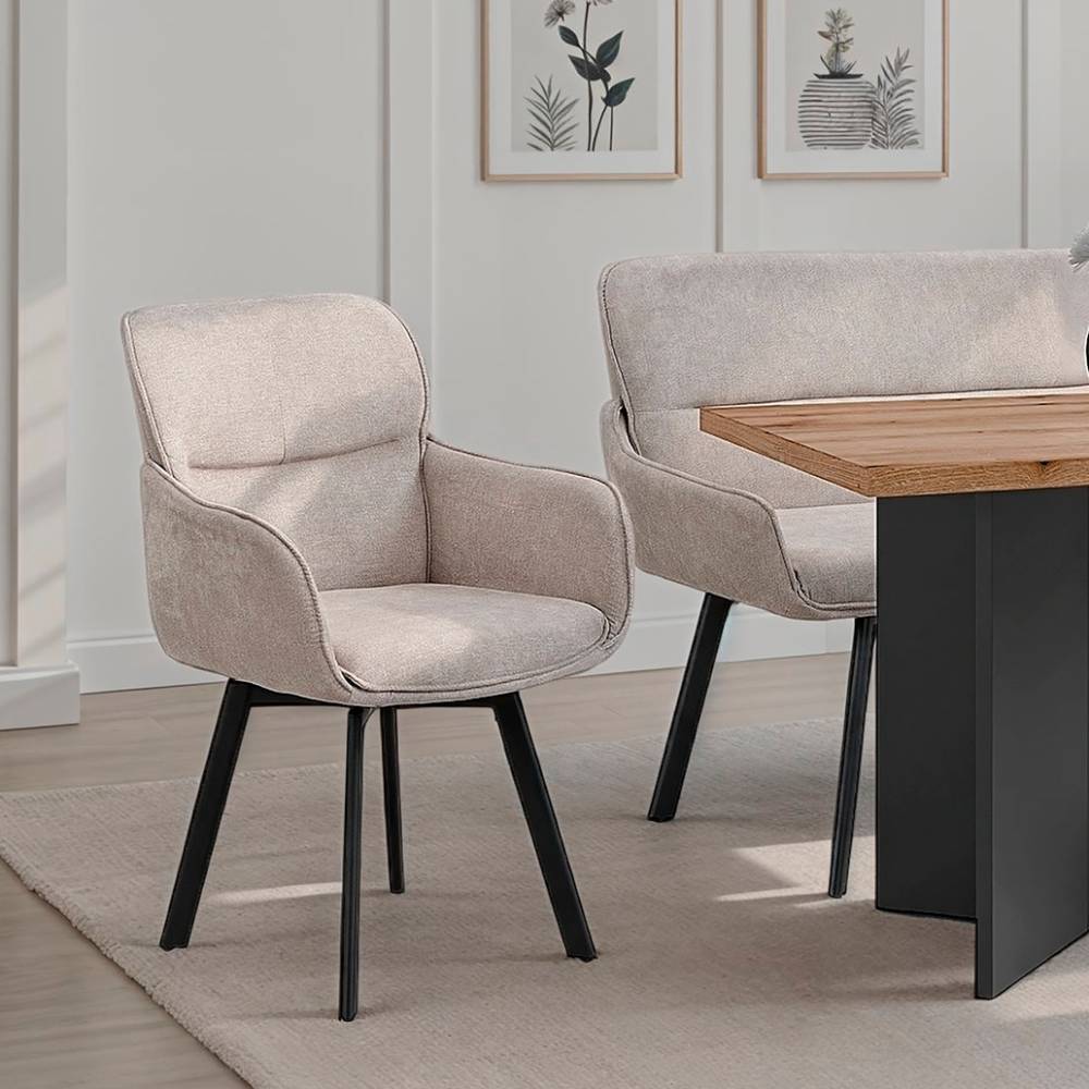 Zwei Esszimmerstühle im 2er Set in Taupe mit drehbarem Gestell am Holztisch – Fridoloria