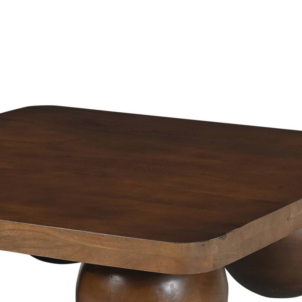90x90 Couchtisch mit vier Kugelfüßen - Tanky