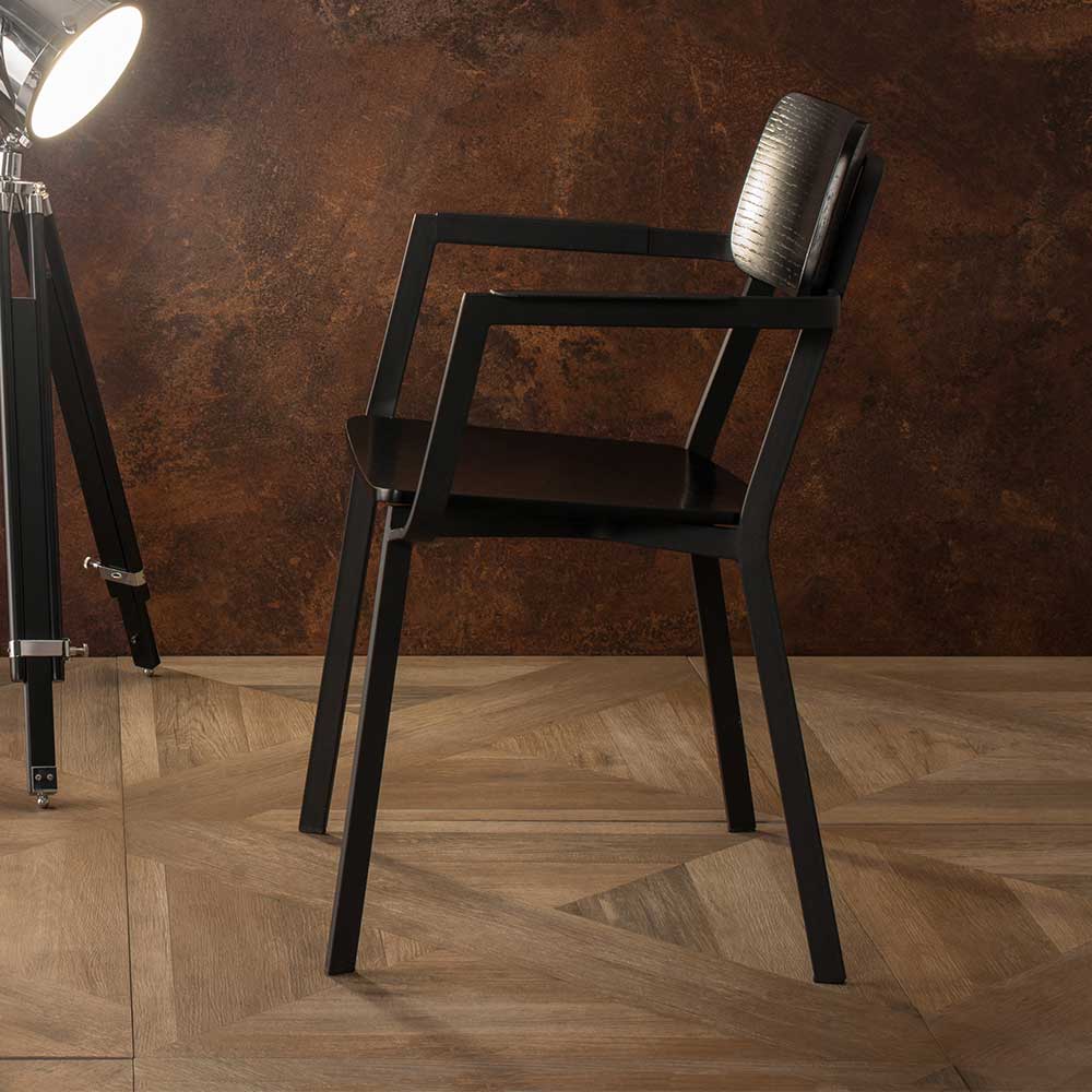 Schwarze Designstühle mit Armlehnen - Lejadro (4er Set)