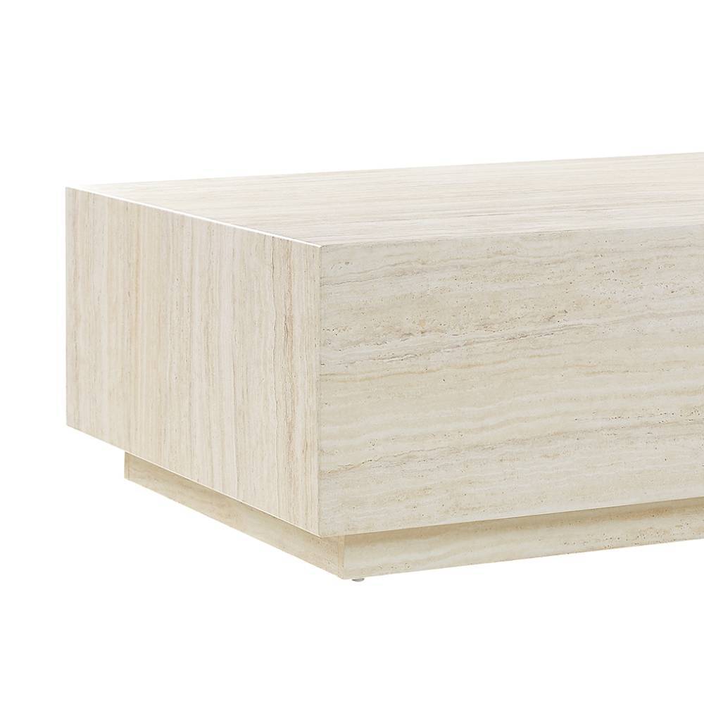 Strukturierte Oberfläche des beigen Couchtisches in Travertin Optik – Arathan