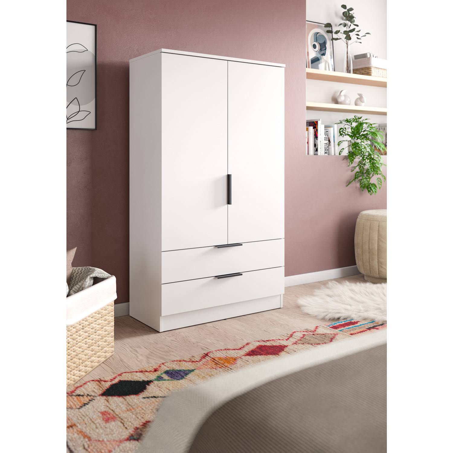 Weißes Highboard mit zwei geschlossenen Türen und zwei Schubladen im modernen Wohnraum – Scarperion