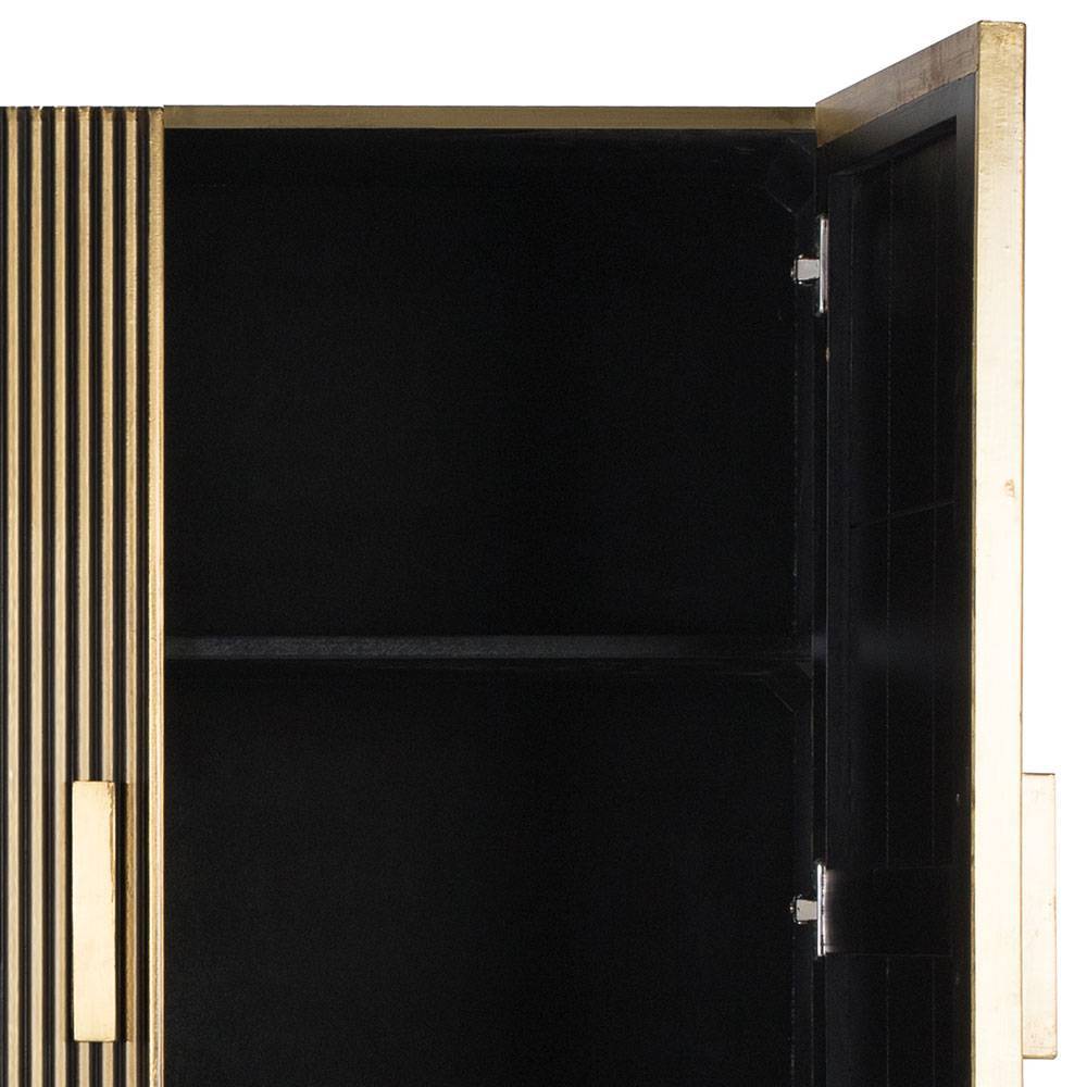 Design Schrank mit viel Bodenfreiheit - Hayato