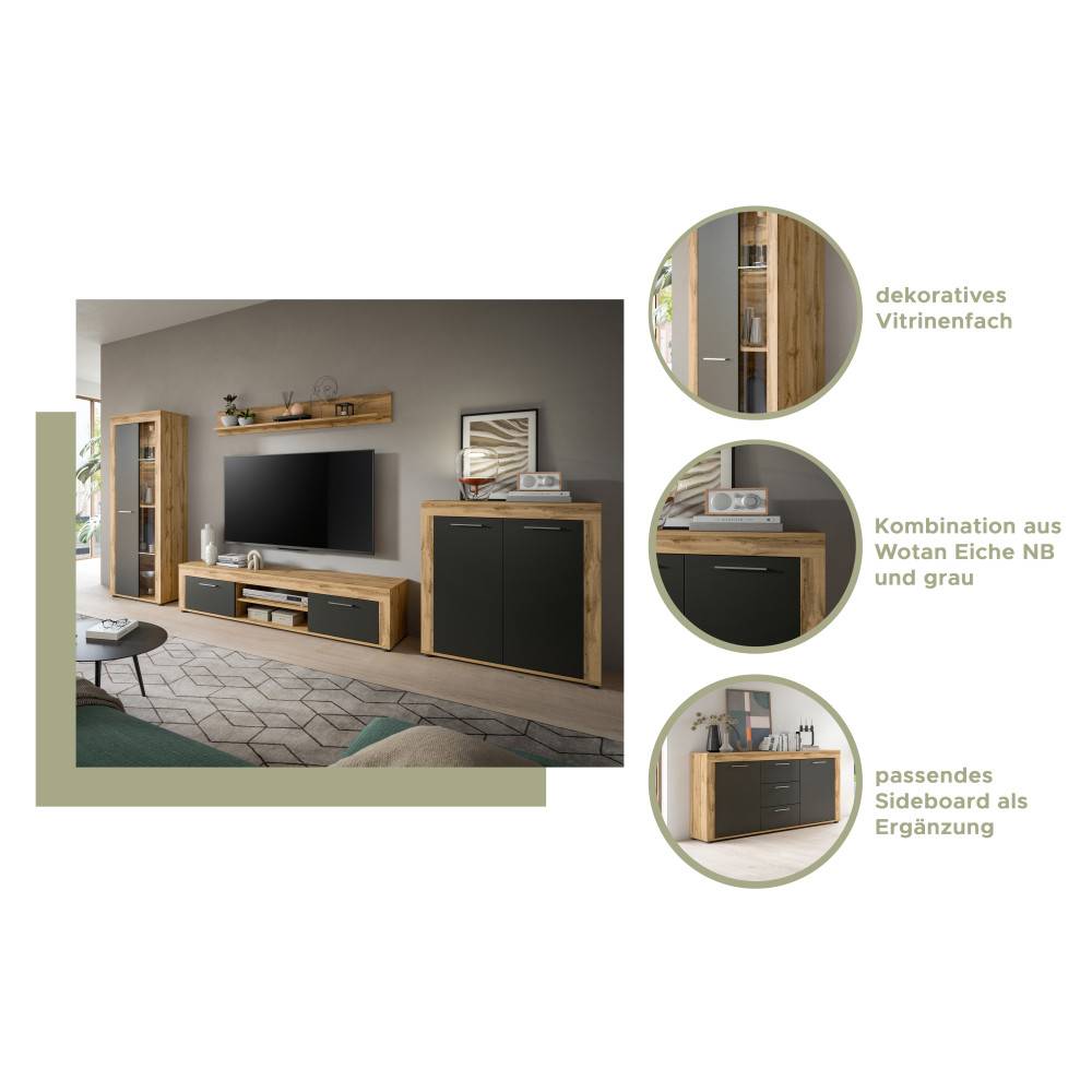 Wohnzimmer Anbauwand mit dekorativem Vitrinenfach und passendem Sideboard – Josie