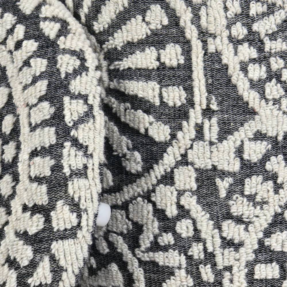 Boho Sitzhocker mit großem Muster - Esimane