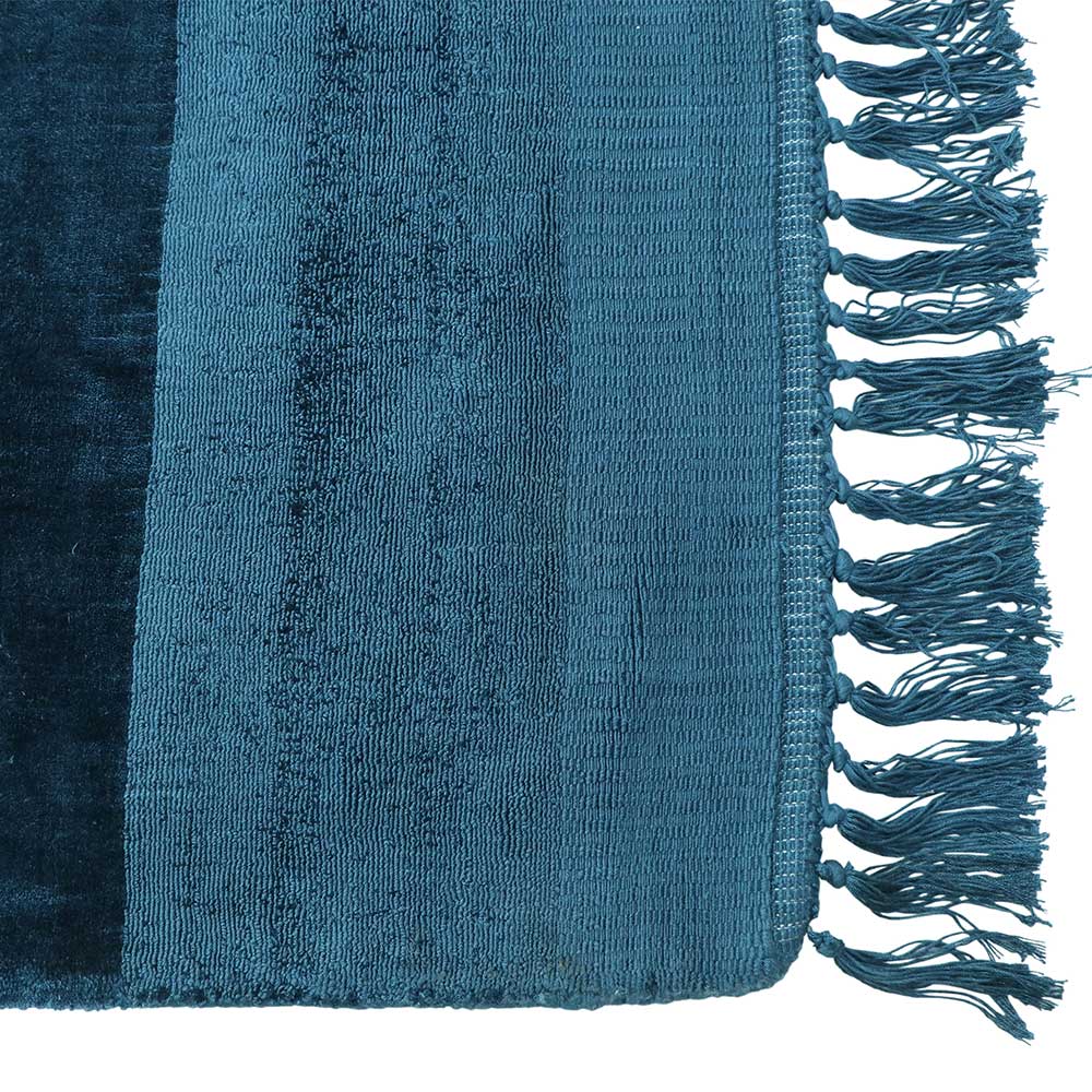 Teppich aus Viskose & Baumwolle in Petrol Blau - Magari