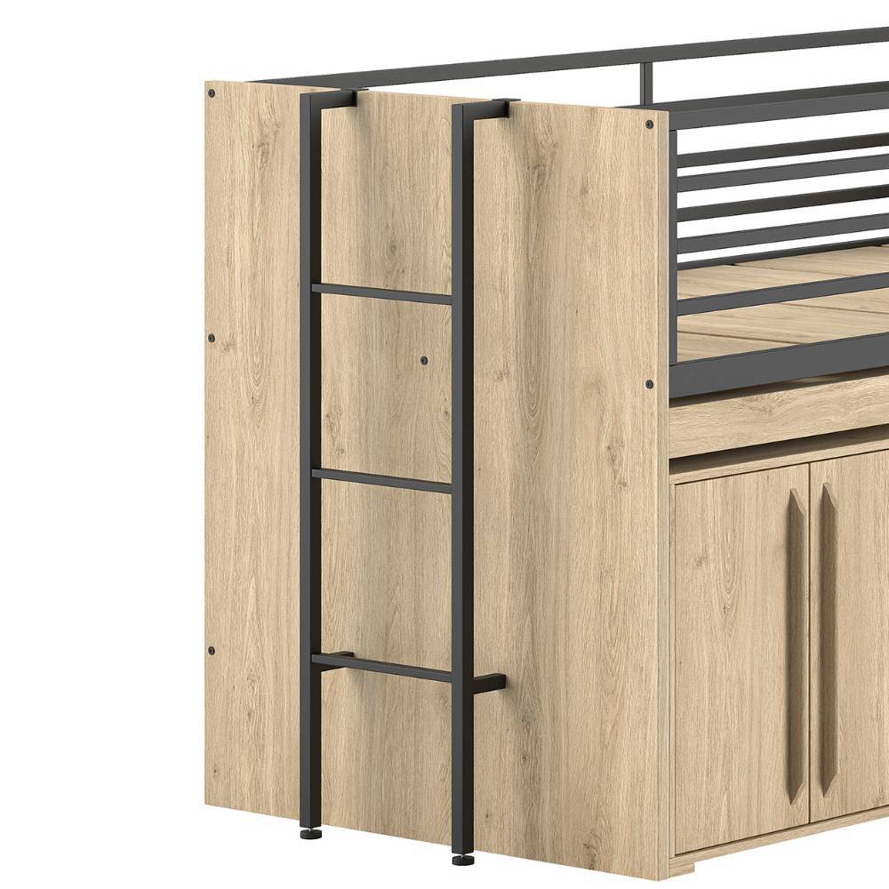 Leiter und Seitenwand des Hochbetts mit Stauraum-Elementen in Holzoptik und Metall – Choice