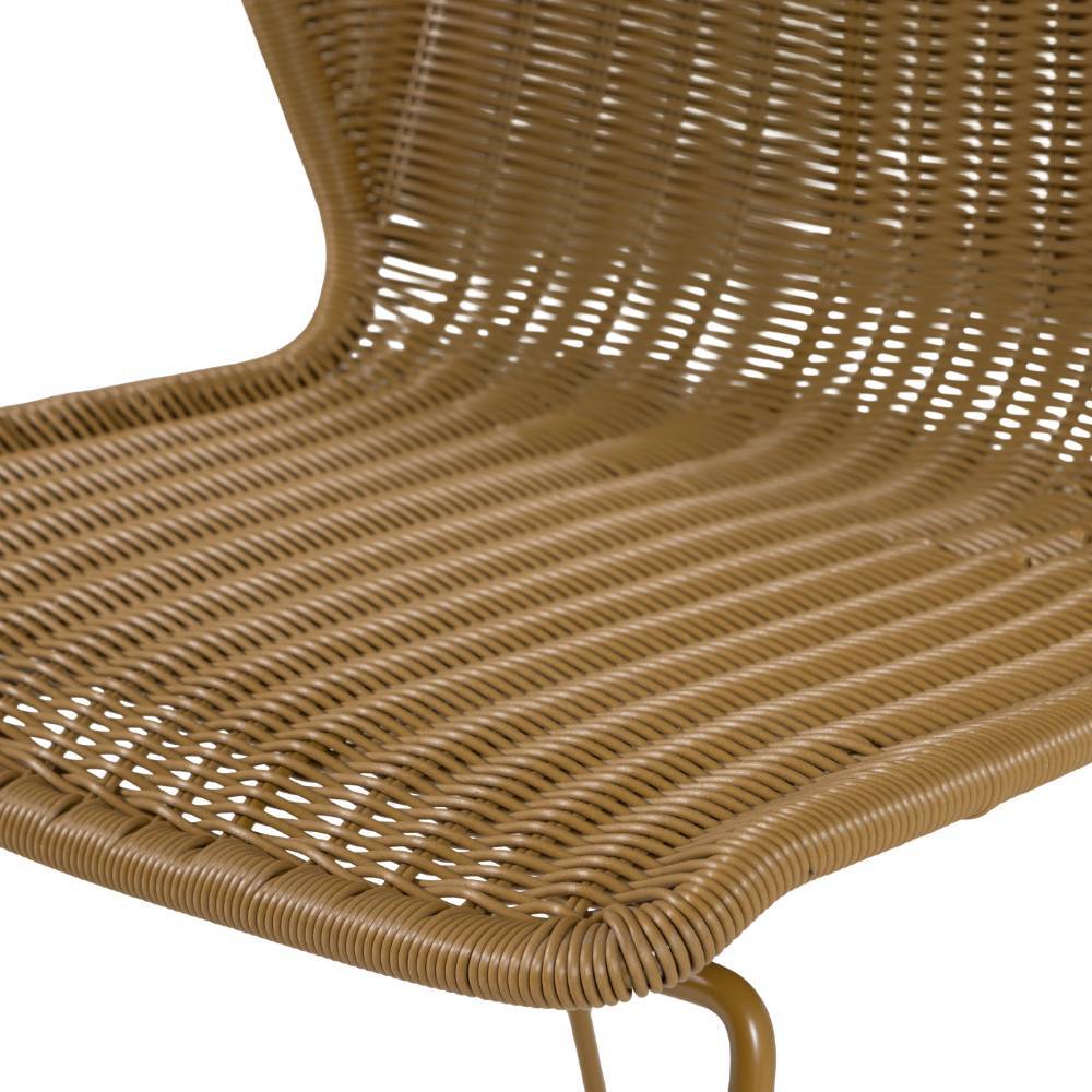 Honigfarbene Sitzfläche des Gartenstuhls in moderner Rattanoptik mit feiner Geflechtstruktur  – Micuela