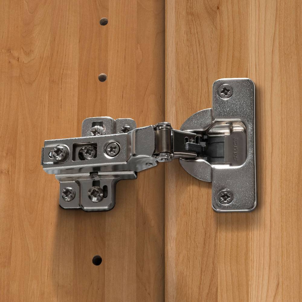 6-türiger Schlafzimmerschrank in Erle teilmassiv - Dilacco