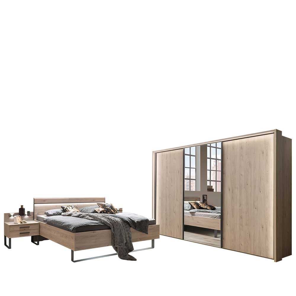 Schlafzimmermöbel im Factory Design - Licruva (vierteilig)
