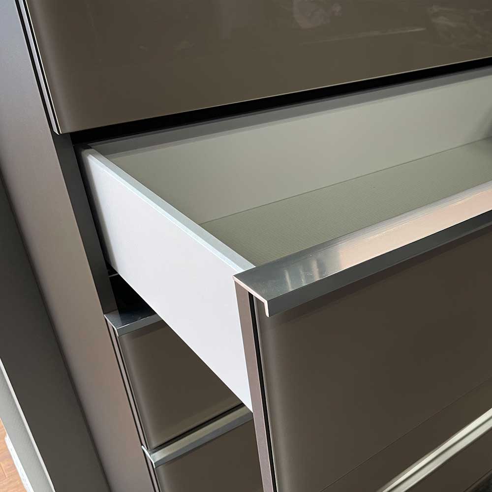 Braune Kommode mit 149 cm Breite - Madita