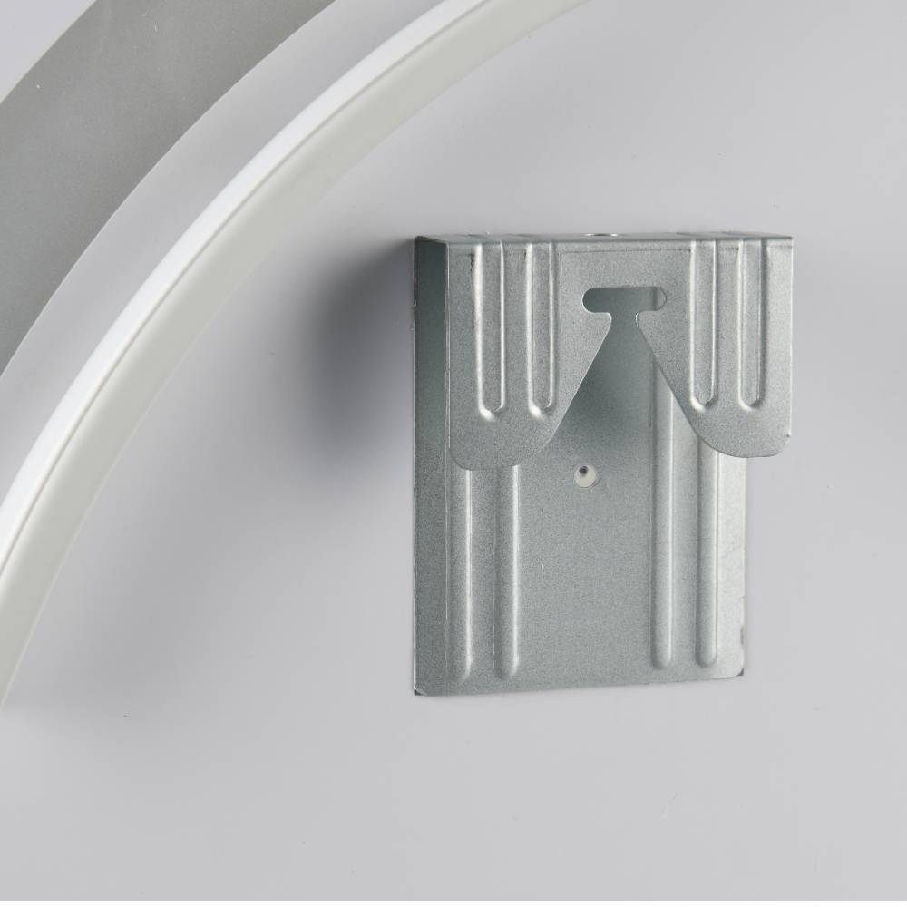 Metallene Wandhalterung für die sichere Montage des runden Spiegels – Cocondar
