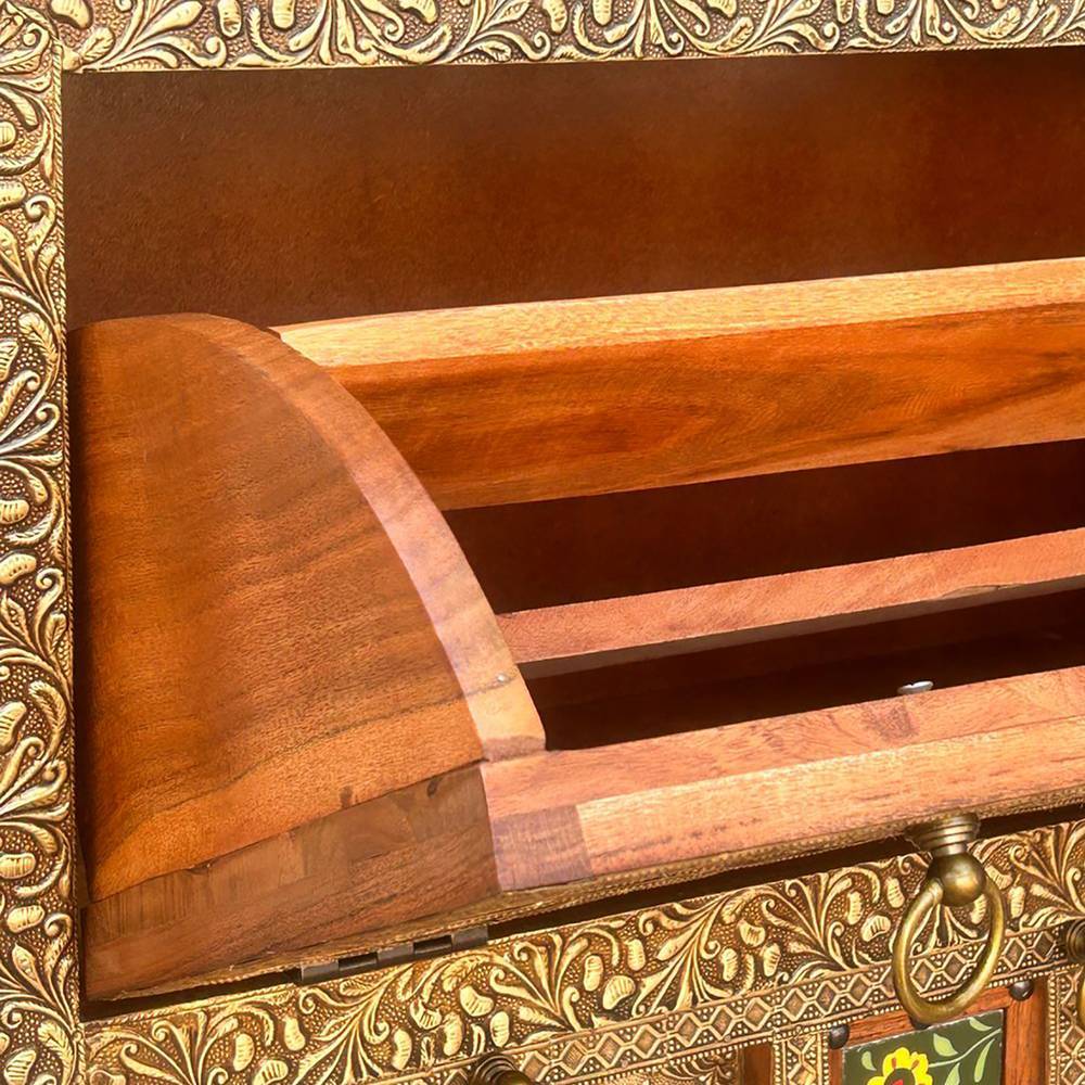 Hoher Schuhschrank mit vier Schuhklappen - Restaurazia