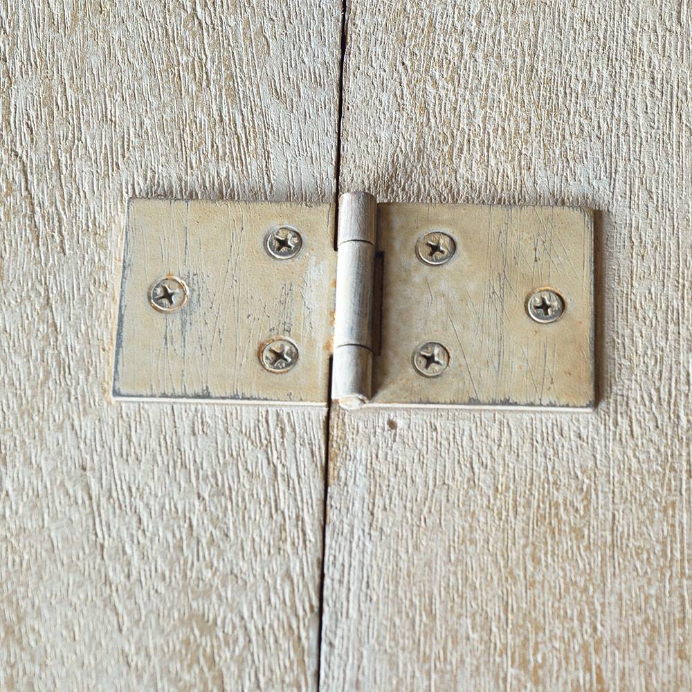 Vintage Truhe mit Ornament Schnitzereien - Natali