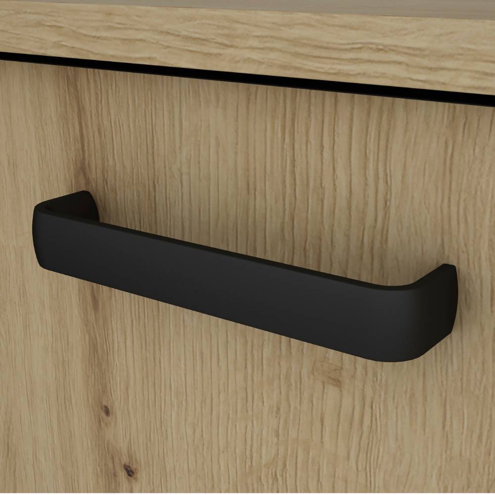 Schwarzer Griff an der Schublade des Kombi-Sideboards in Wildeichefarben – Monte