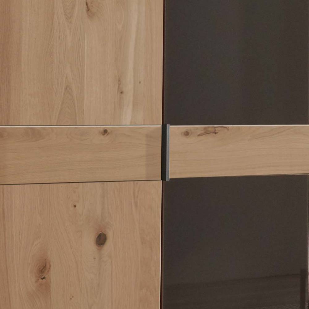 8-türiger Kleiderschrank teilmassiv - Vutonia