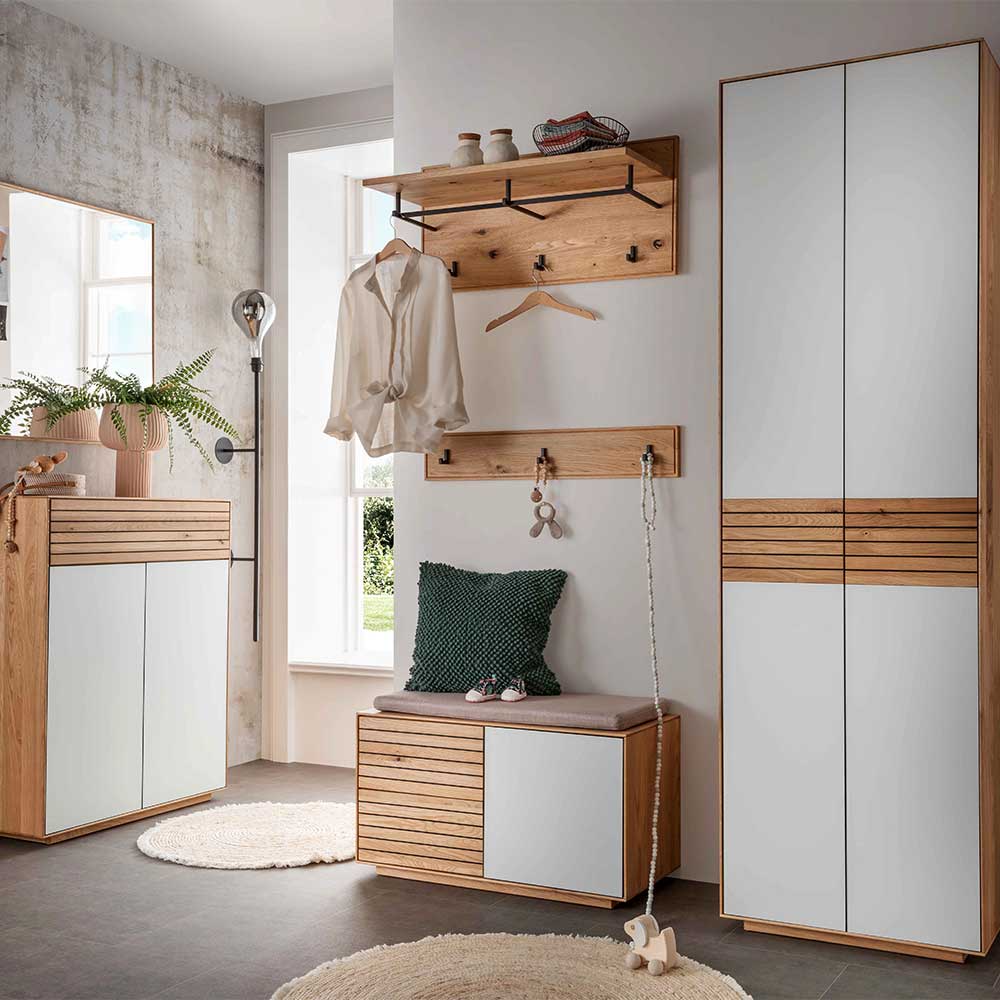 Wandgarderobe aus Asteiche Massivholz und Metall - Zonga