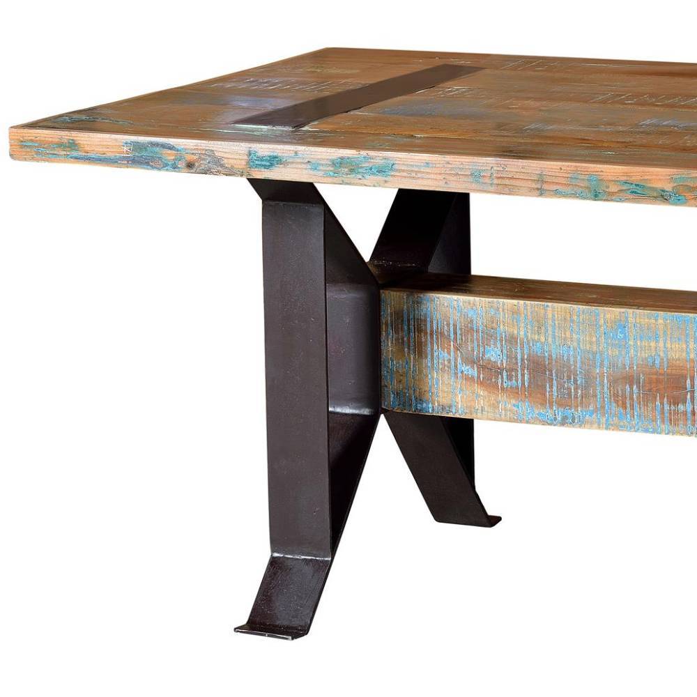 Rustikaler Holztisch mit blauer Farbpatina und schwarzem Metallfuß im Industriedesign – Fraduno