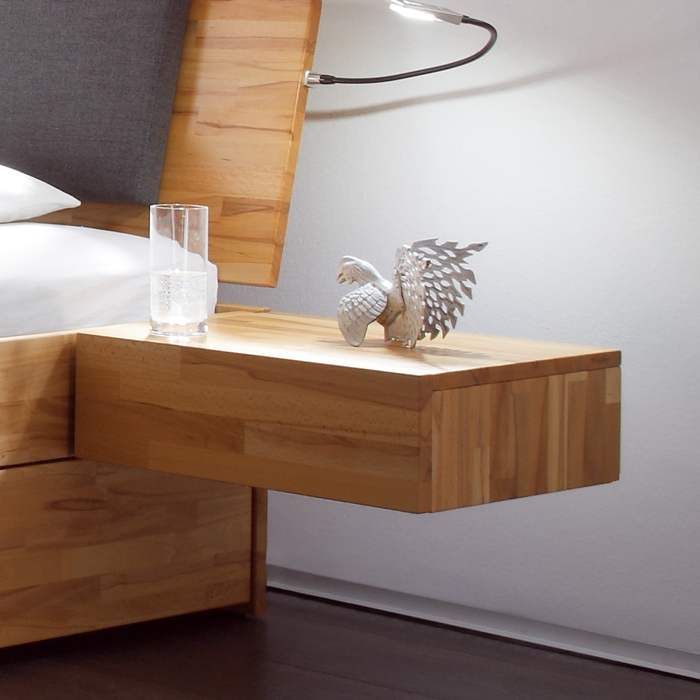 Massivholz-Doppelbett Brodivana mit Bettschubladen