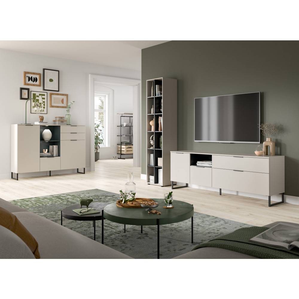 Kaschmirfarbene TV-Möbel-Kombination mit Regal und Sideboard im modernen Wohnzimmer – Ostinia