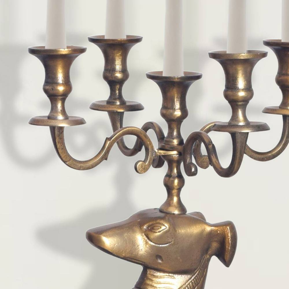 Windhund Kerzenleuchter in Gold aus Aluminium - Cowian