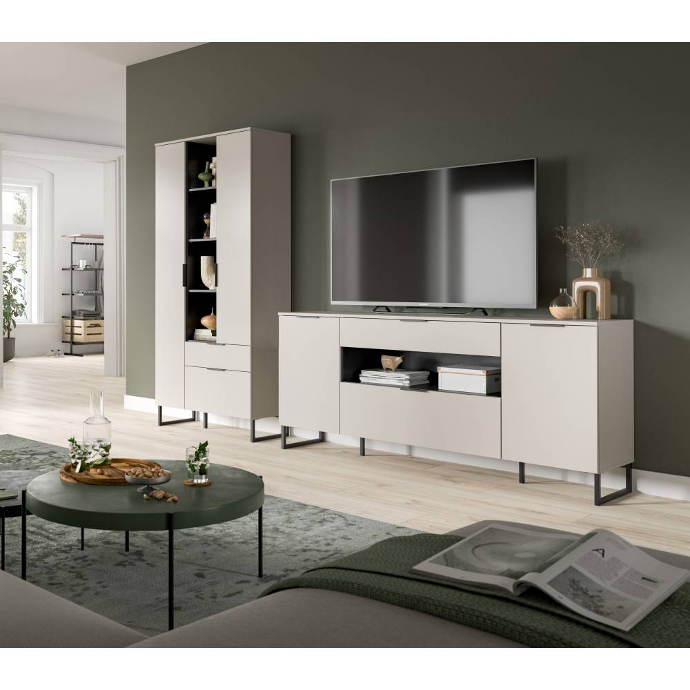 Moderne Wohnzimmer Anbauwand in hellem Beige mit TV-Board und hohem Schrank – Ostinia