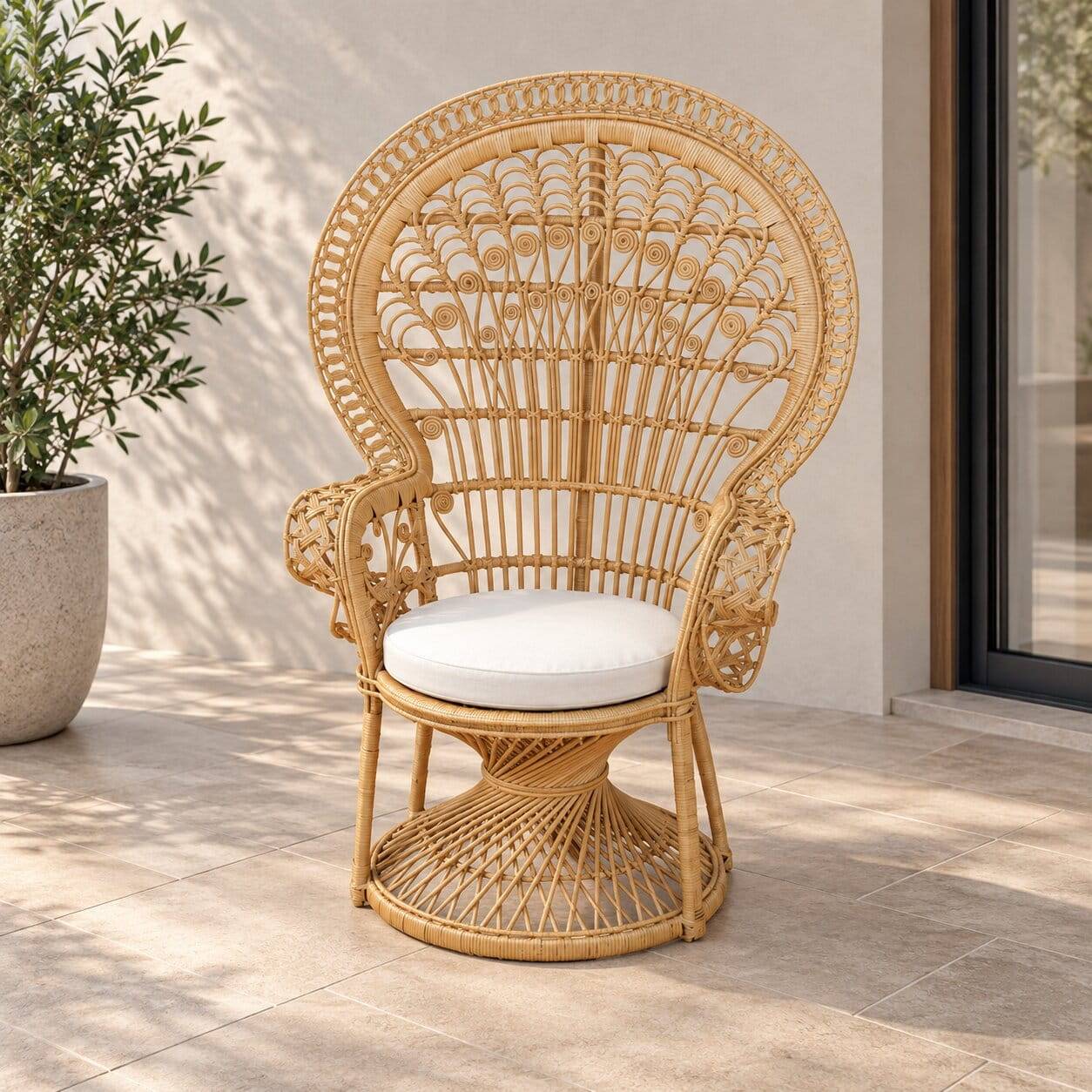 Rattan Pfauenthron Mexicano in Beige
