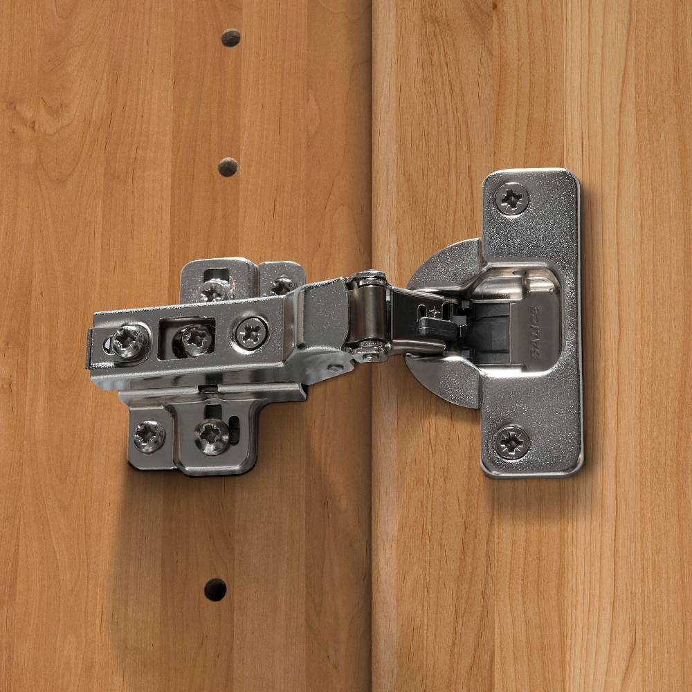 Teilmassiver Kleiderschrank - 236 cm hoch - Dilacco