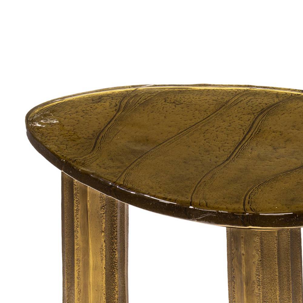Gussglas-Tischplatte mit strukturierter Oberfläche und goldenem Tischbein – Mysore