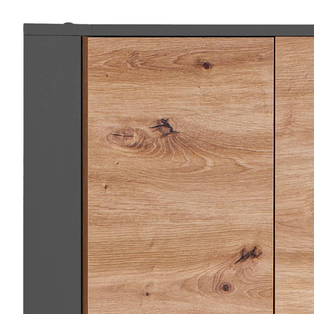 Badschrank mit Doppeltür, Seitenansicht mit dunkler Seitenplatte und Holzfront – Plicardo
