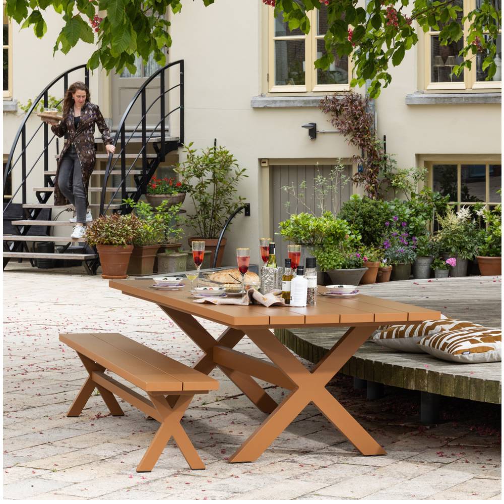 Aluminium Gartentisch in Terracotta - Jesperra