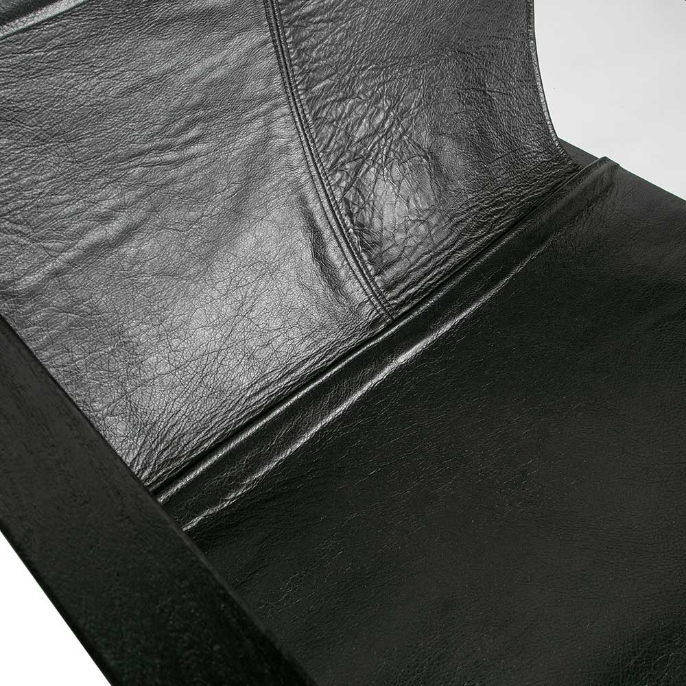 Schwarzer Lounge Sessel aus Leder & Holz - Urezzas