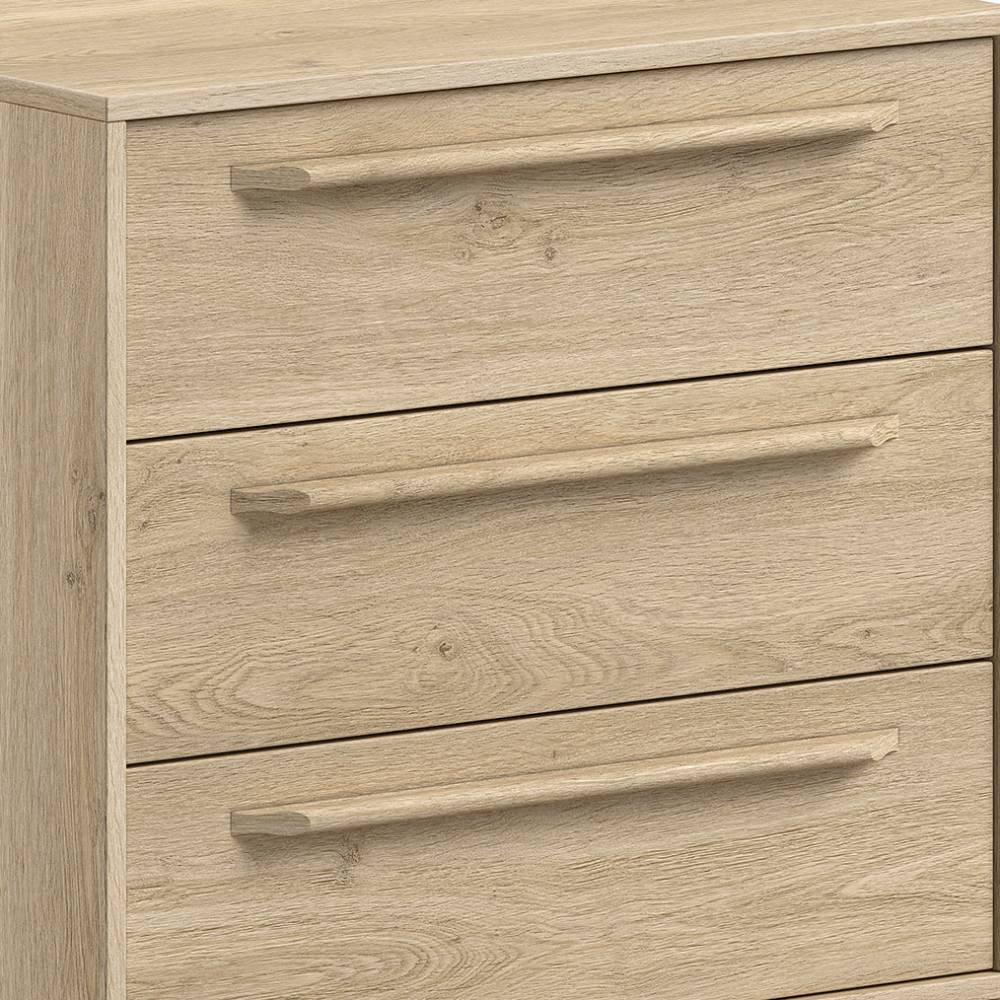 Helle Kommode mit drei Schubladen in Holzoptik und integrierten Griffen – Choice