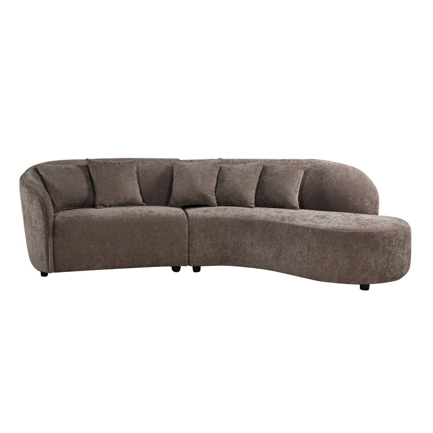 Geschwungenes Chaiselongue-Sofa in Taupe mit integrierter Liegefläche und Zierkissen – Ashela